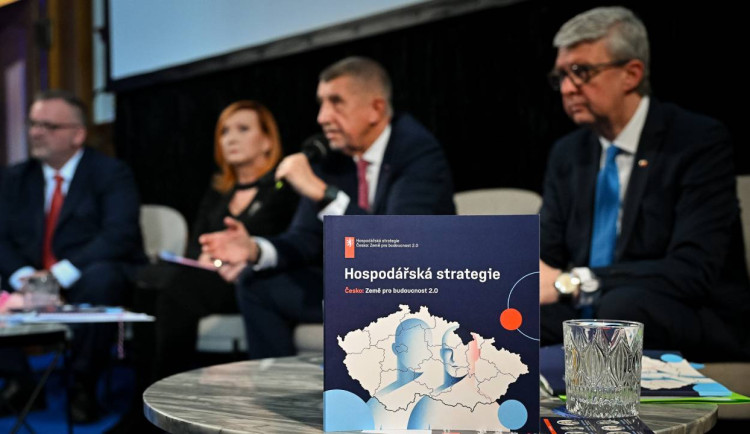 Havlíček chce z Česka zemi pro budoucnost. Představil hospodářskou strategii