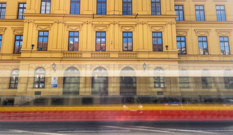 U hradecké zdrávky budou podzemní kontejnery, výhodou je lepší hygiena i estetika