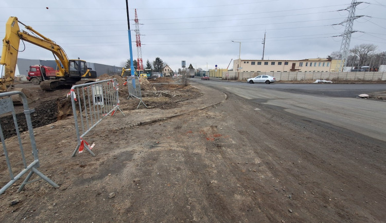 Stavba kruhové křižovatky přinese v České Lípě částečnou uzavírku. Začne v pondělí