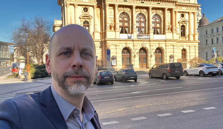 Novým ředitelem libereckého divadla se stane dramaturg a herec Petr Michálek