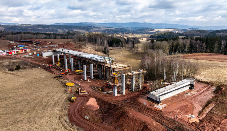 Ilustrační foto z výstavby dálnice D11 mezi Trutnovem a hranicemi s Polskem. Foto: Se svolením ŘSD