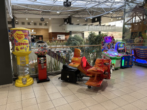 Oblíbené dětské hřiště z Orlice Parku zmizelo. Prodalo se v inzerátu na internetu