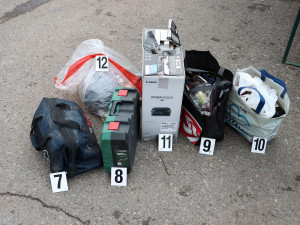 Vloupal se do domu, snědl hrnec polívky a lup chtěl odvézt taxíkem