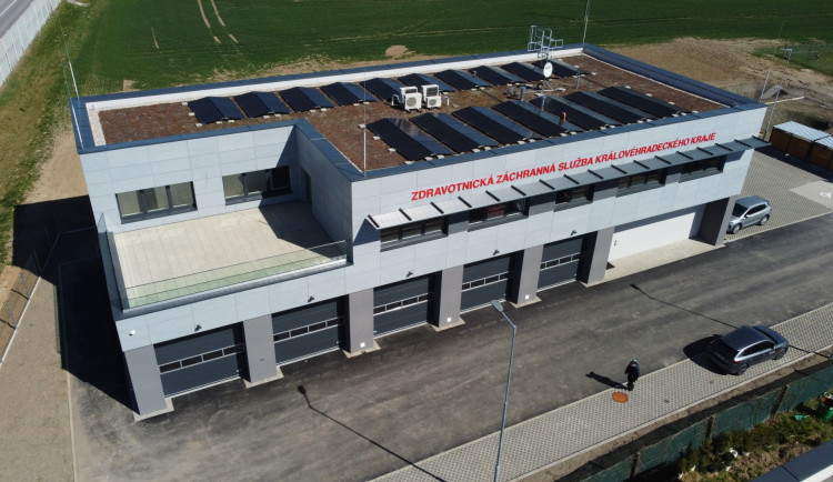 Každá minuta se hodí. Nová základna v Roubousích zkrátí dojezdový čas záchranářů