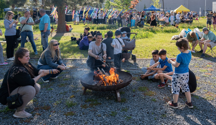 Borský park ožije atmosférou Filipojakubské noci, dorazí i Václav Neckář