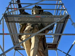 Dílo bylo původně součástí hlavního reliéfu Braunova Betléma.