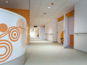 Nový urgent i operační sály. Nemocnice v Rychnově dokončila velkou proměnu