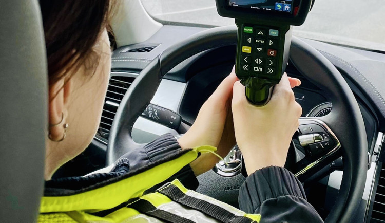 Varování nestačilo. Policie v kraji rozdala při Speed Marathonu pokuty za 180 tisíc