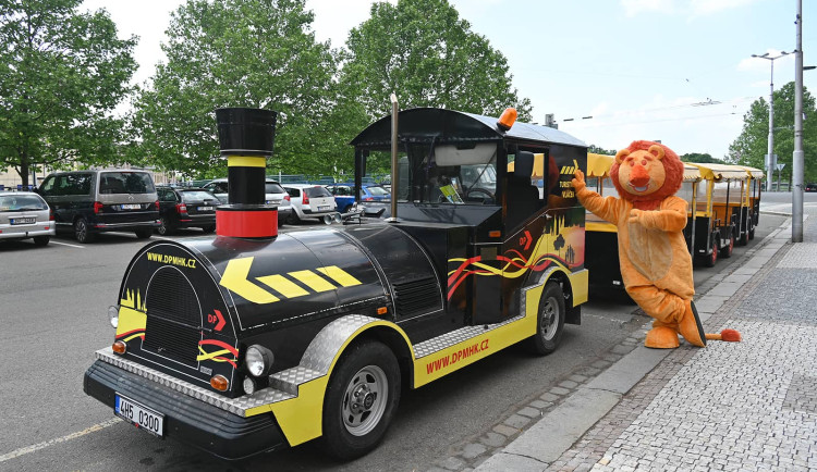 Turistický vláček vyjede do ulic. Sezonu zahájí jízdami zdarma