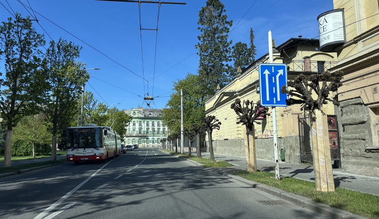 Od zítřka startuje dopravní omezení v centru Hradce