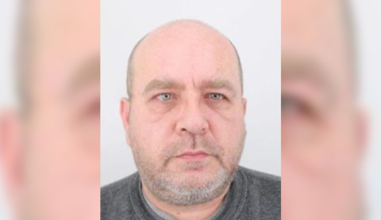 Pacient bohnické nemocnice se nevrátil z vycházky, bez léků může být nebezpečný