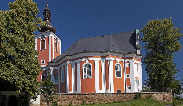kostel Božanov