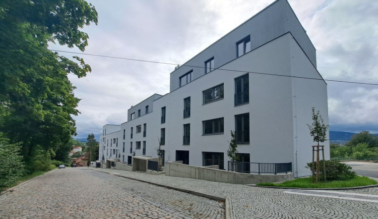 Polovině obcí v Libereckém kraji chybí podle průzkumu nájemní byty
