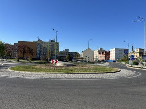 Oprava mostu v Jaroměři se opět protahuje. Hotovo má být nejdříve v červnu