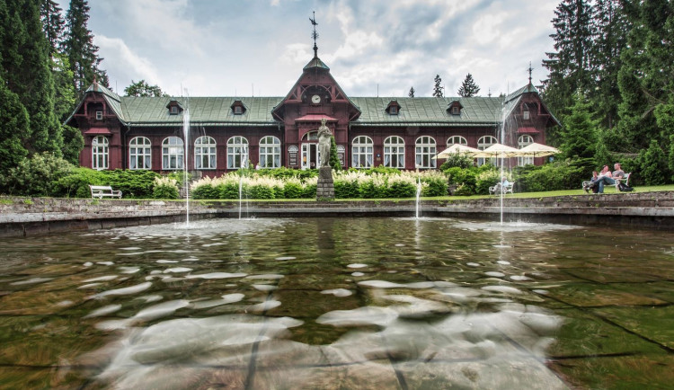 Pacientů s psychickými obtížemi přibývá, míní ředitel lázní v Karlově Studánce