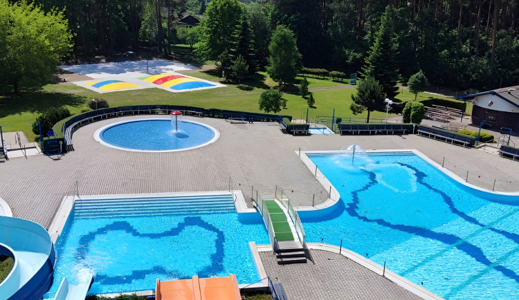 Koupaliště v kraji se chystají na sezonu. Třebechovice chtějí otevřít už v květnu