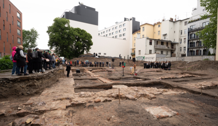 Na místě Velké synagogy zazněly šabatové písně. Místo ožilo po desetiletích zapomnění