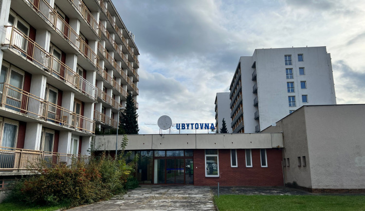 Hradec prodává ubytovnu nemocnice. Nechce z ní mít problémové místo