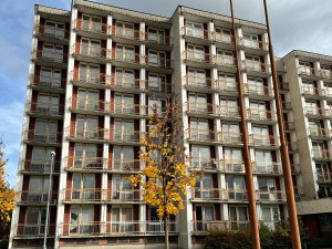 Hradec prodává ubytovnu nemocnice. Nechce z ní mít problémové místo