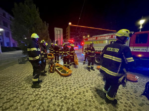 VIDEO: Střelba v hradeckém Auparku. Šlo o taktické cvičení