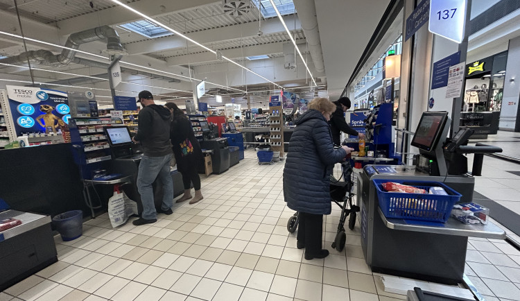 ANKETA: Stále stejné obchody. Jaký řetězec vám v Hradci Králové chybí?