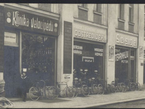 Prodejna kolem roku 1920