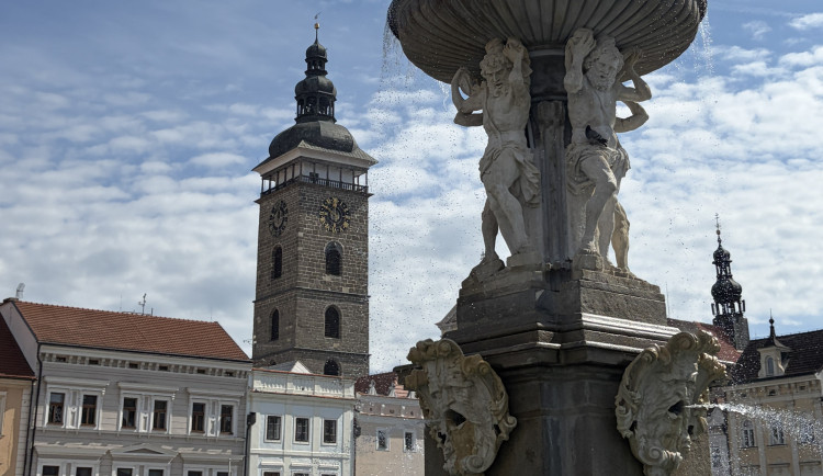 Město jako rozpálená past. Jak se během veder chránit před přehřátím