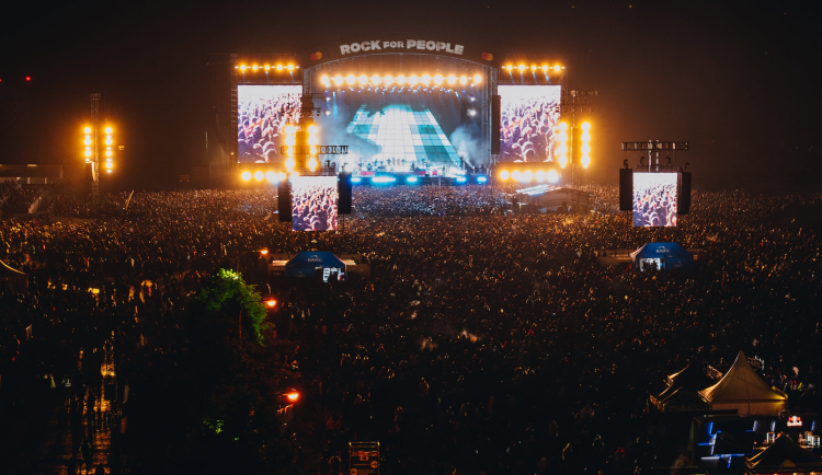 Druhý den Rock for People: Hvězdou jsou Limp Bizkit, doprava je plynulá