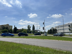 Provizorní semafory na Moravském Předměstí zůstanou