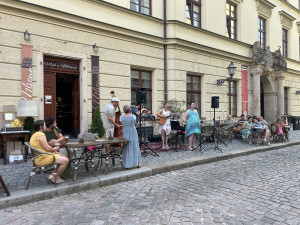 FOTO: Divadelňák míří do finále. Nabídne Zlatovlásku i oblíbený Školní výlet