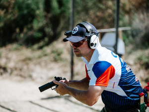 Elitní policista z Hradce je mistrem Evropy v dynamické střelbě