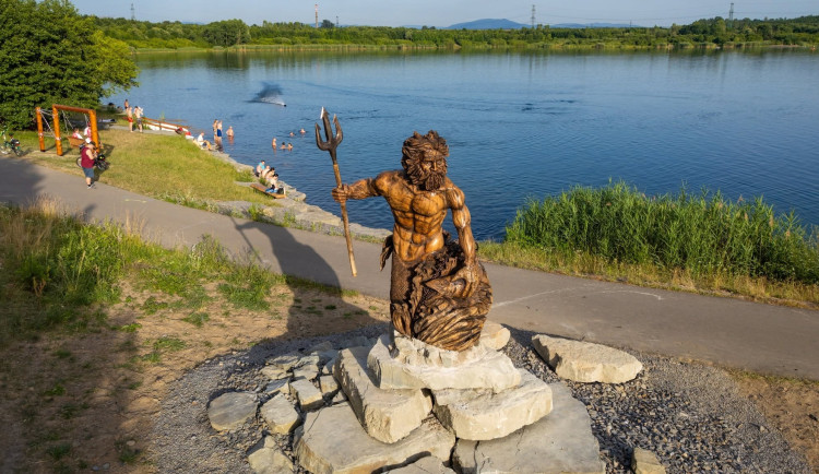 U Karvinského moře město buduje již druhé parkoviště. Nabídne i místa pro osoby se zdravotním postižením