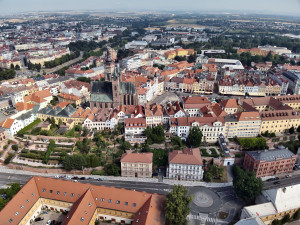 FOTO: Hradec Králové z ptačí perspektivy. Podívejte se na město očima dronů