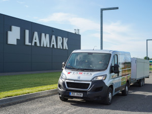 LAMARK patří mezi lídry českého trhu v oblasti plotů, pergol a moderního exteriéru