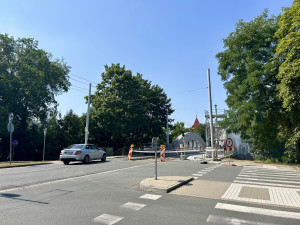 Řidiče trápí rozkopaný Hradec. Kdy bude hotovo?