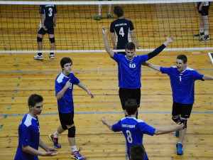 FOTO: V hradecké hale Slavia se konalo žákovské volejbalové MČR