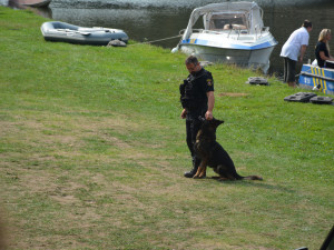 Eliščino nábřeží obsadila záchranářská technika