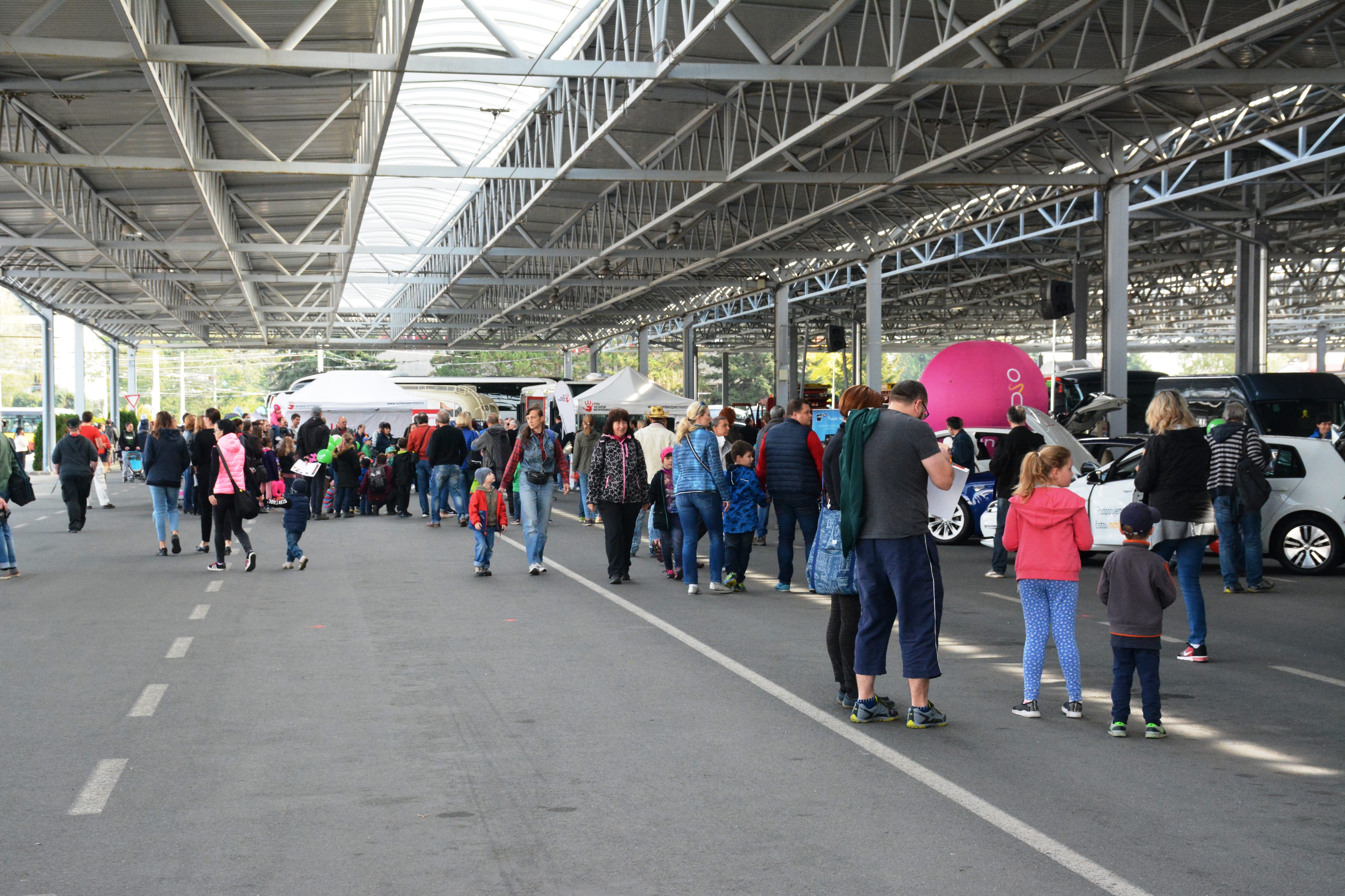Dopravní podnik otevřel dveře návštěvníkům