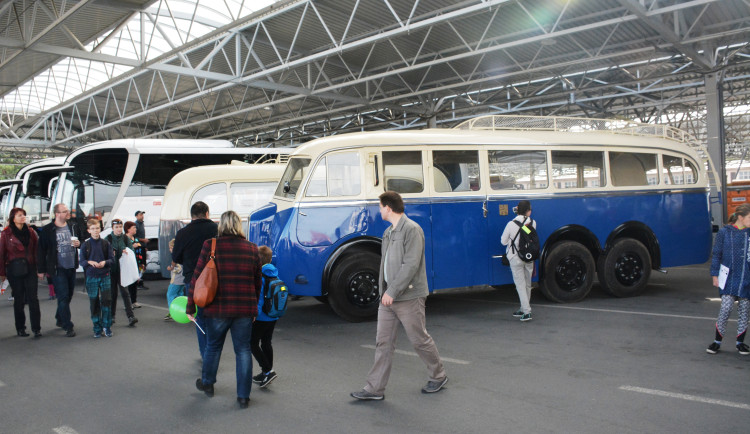 Dopravní podnik otevřel dveře návštěvníkům