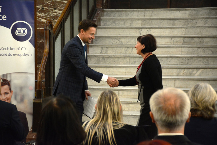 Ženou regionu se  stala Tereza Melišová, pomáhá dětem v nemocnicích i azylových domech 