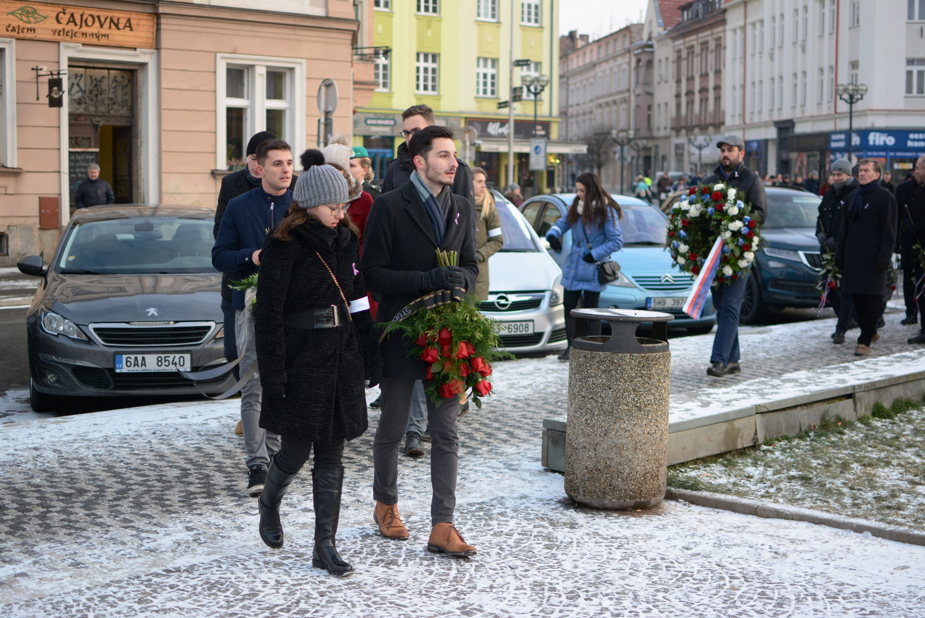 Centrem města prošel pietní průvod, studenti zopakovali pochod za Jana Palacha z roku 1969