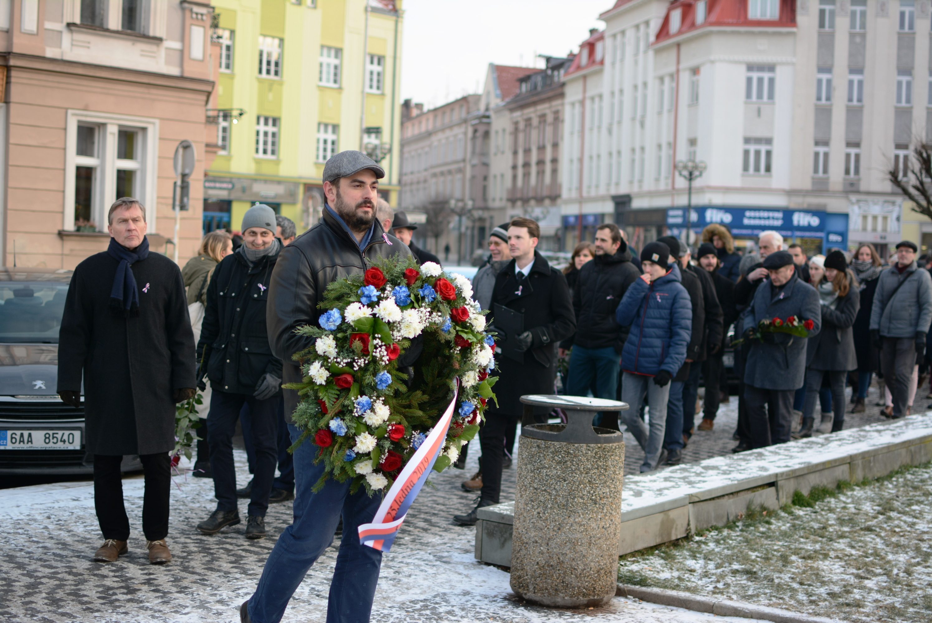 Centrem města prošel pietní průvod, studenti zopakovali pochod za Jana Palacha z roku 1969