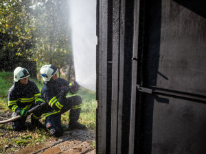 GALERIE: Hasiči trénovali ve FLASHOVER kontejneru