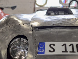 GELERIE: Sbírka historických vozů značky Škoda Pavla Kaliny