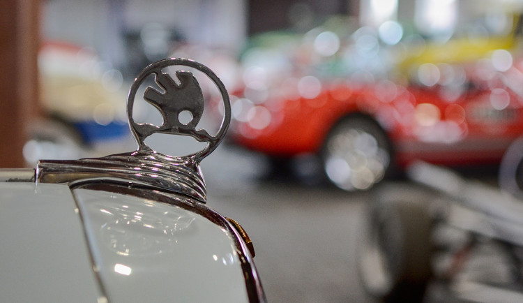 GELERIE: Sbírka historických vozů značky Škoda Pavla Kaliny