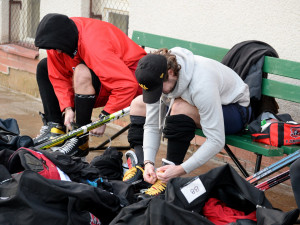 GALERIE: První trénink Mountfieldu na venkovním ledě v Dobříši