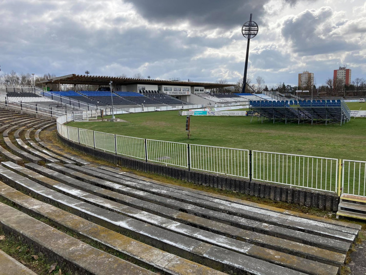 Starý fotbalový stadion v Hradci Králové