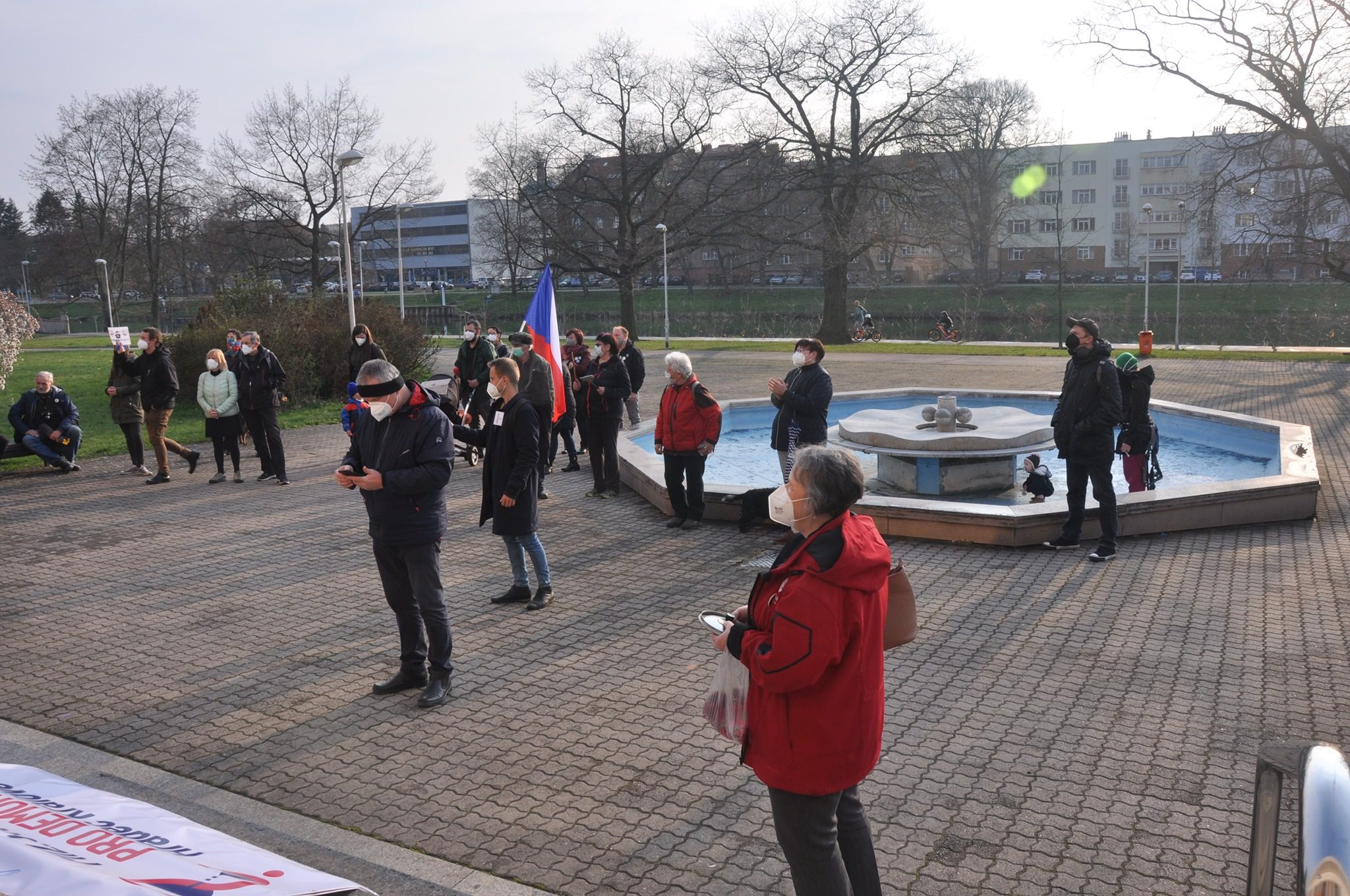 GALERIE: Pochod za nezávislost České televize v Hradci Králové