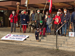 GALERIE: Pochod za nezávislost České televize v Hradci Králové