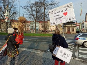 GALERIE: Pochod za nezávislost České televize v Hradci Králové